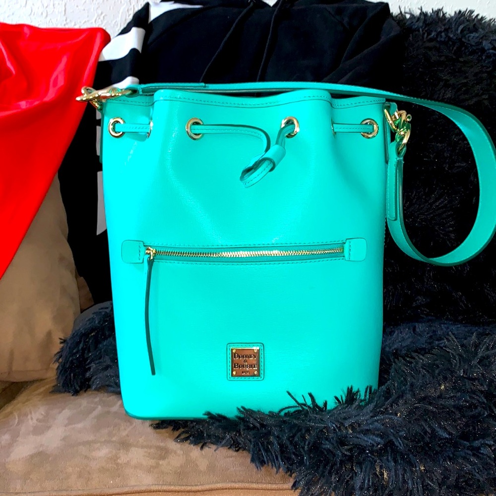 BRAND NEW never used DOONEY and BOURKE shoulder bag and matching wallet.